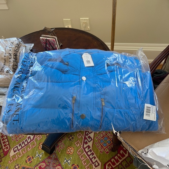 Us Neon Blue Puffer Jacket Brand New 